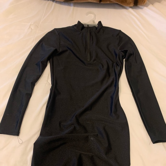 Fashion nova backless dress - Picture 1 of 4